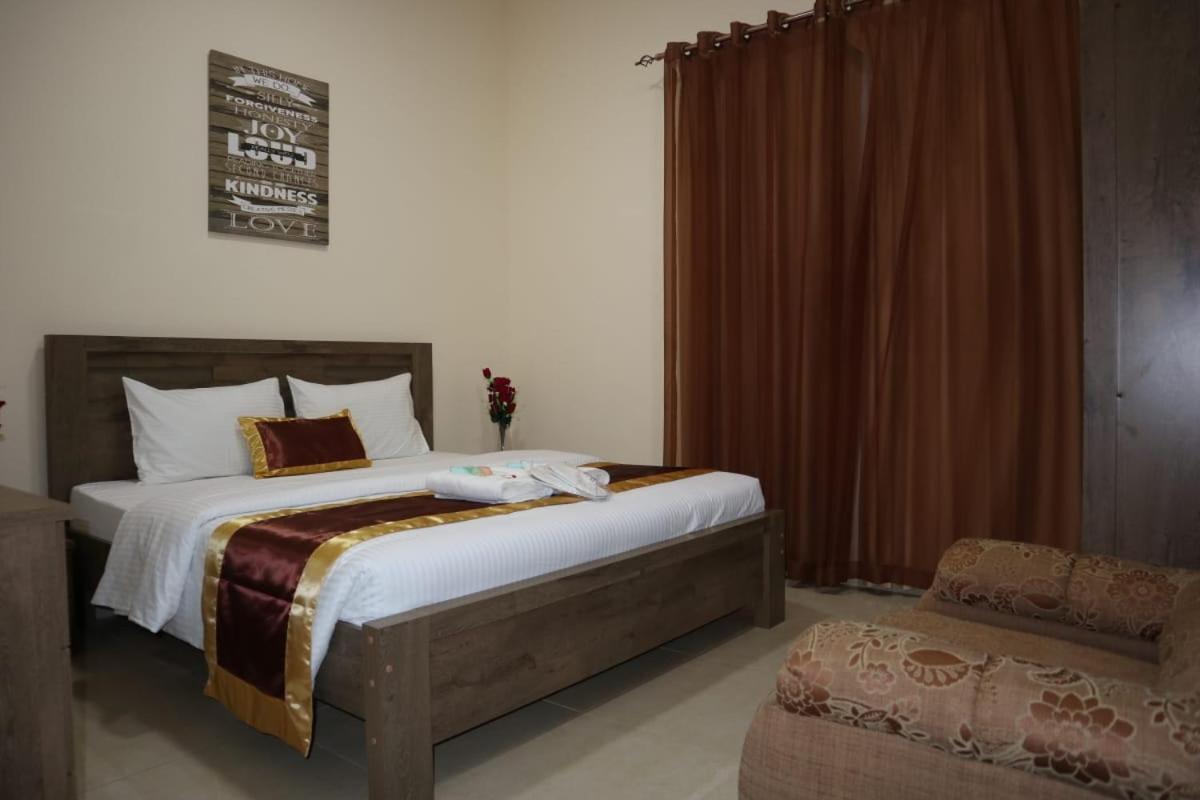 Luluat Al Khaleej Hotel Apartments - Hadaba Group Of Companies 阿吉曼 外观 照片